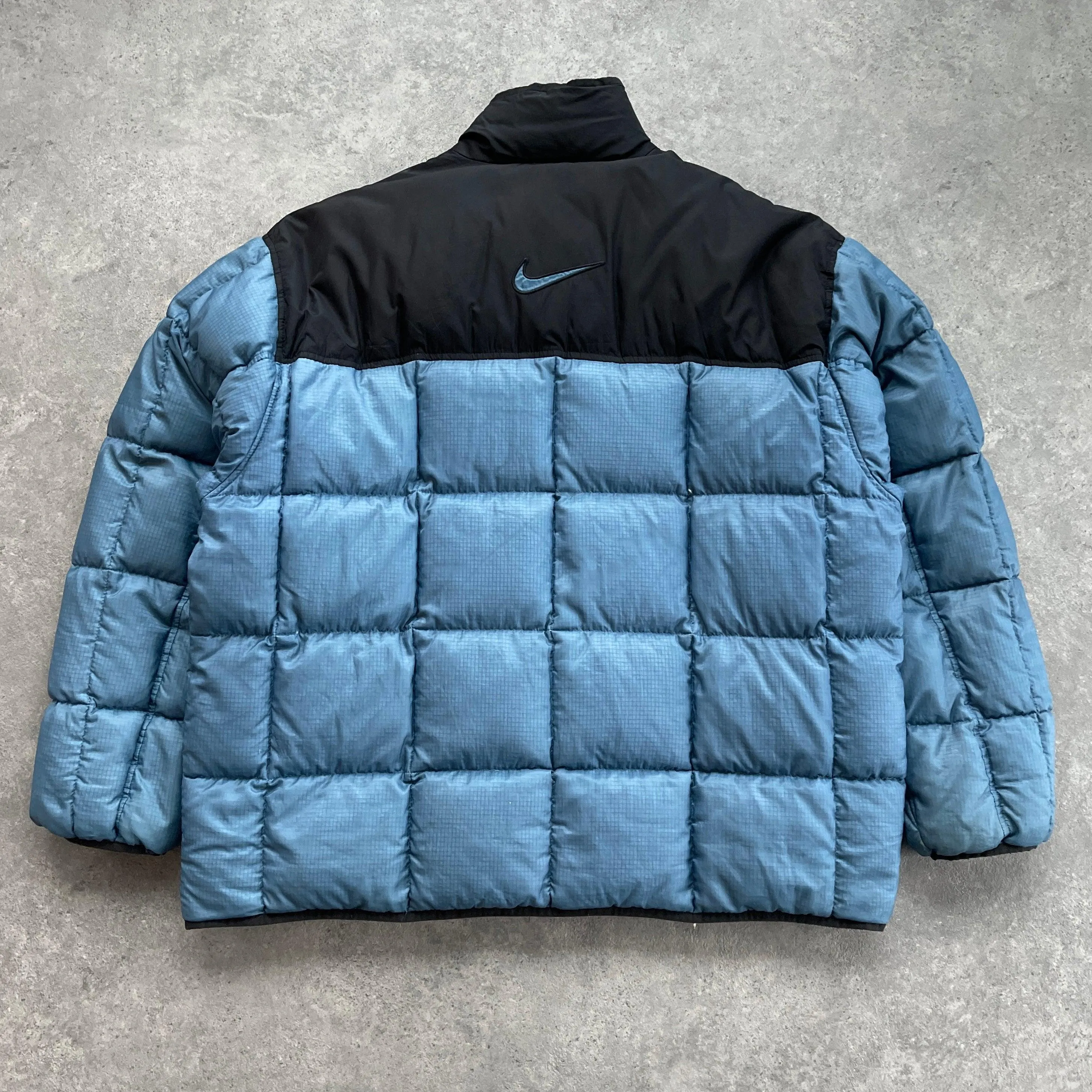 Nike RARE 1990s heavyweight down fill puffer jacket (XL)