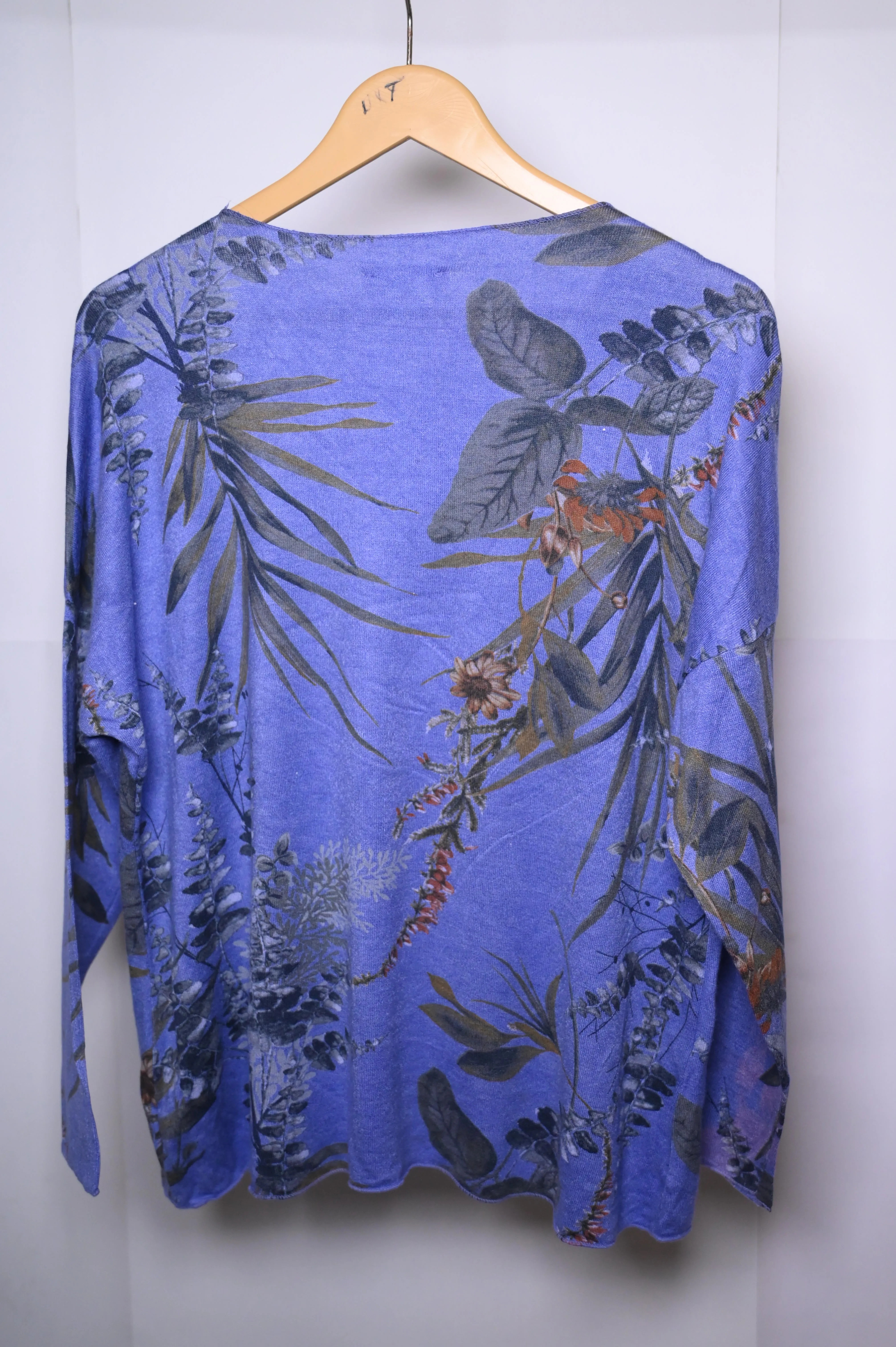 Three Stars Purple Winter Blouse with Green Leaves (Large)